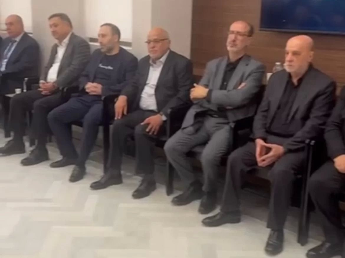 النواب امين شري ابراهيم الموسوي الحاج خليل حمدان عضو هيئة الرئاسة في حركة امل
