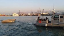 بالصور/ إنقاذ 17 سوريًّا أثناء محاولتهم مغادرة لبنان بعد تعطُّل مركبهم قبالة شاطىء شكا - البترون