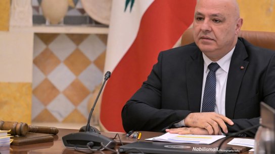 الرئيس عون اطلع من العماد هيكل على ملابسات انفجار ذخائر بوحدة من الجيش: الشهداء سطروا أروع معاني التضحية وأكدوا أن الجيش يبقى درع الوطن وحارس حدوده