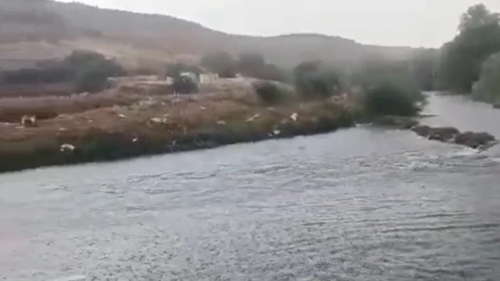 بالفيديو/ وسط الحر الشديد... أمطار ورعد في الهرمل ومخاوف من السيول!