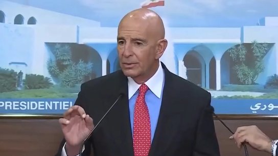 &quot;المطلوب اعتذار علني&quot;.. نقابة المحررين ترد على توم براك