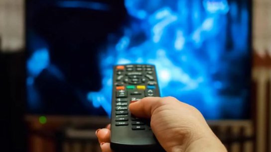 لمحبي المسلسلات.. دراسة جديدة تؤكد أنّ المشاهدة المكثفة تحمل فوائد غير متوقعة!