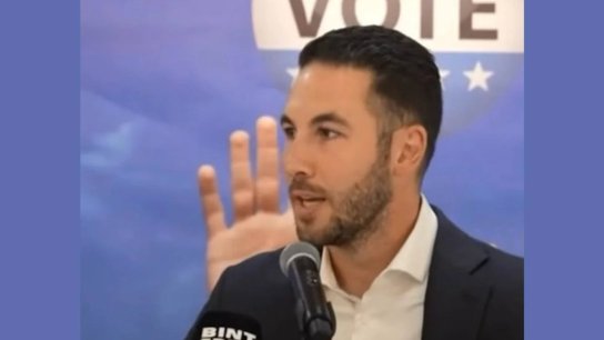 بالفيديو/ استطلاعات الرأي والتصويت المبكر تؤكد تقدم عبد الله حمود في انتخابات بلدية ديربورن "المحتدمة" قبيل ساعات من انطلاقها الفعلي!