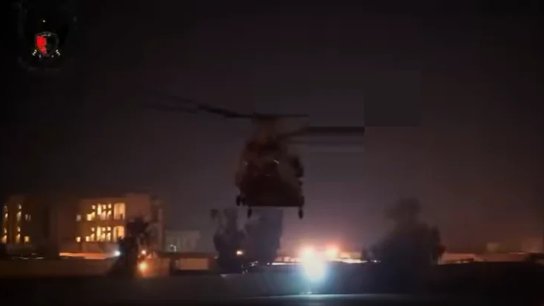 بالفيديو/ العراق تُنفّذ عملية إنزال جوي داخل الأراضي السورية لاعتقال مطلوبين!