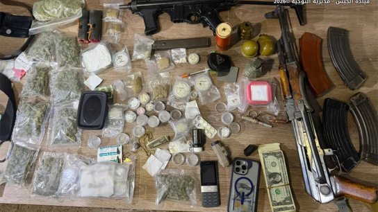 الجيش اللبناني: عمليات دهم وتوقيف أشخاص وضبط كمية من المخدرات والأسلحة الحربية