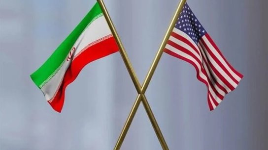 قبيل المفاوضات.. السفارة الأميركية الافتراضية في طهران تطلب من الرعايا الأميركيين مغادرة إيران فوراً