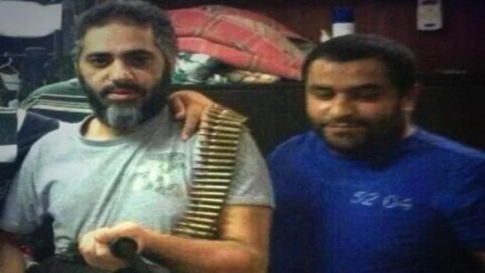 فضل شاكر أمام المحكمة: لم أحمل سلاحاً ولا أعرف استخدامه (العربية)