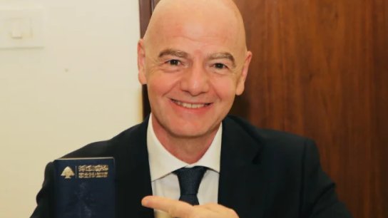 رسميًا...رئيس &ldquo;fifa&rdquo; ينال الجنسية اللبنانية