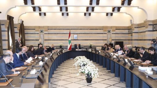 مجلس الوزراء: قررنا منع أي نشاط لعناصر من الحرس الثوري في لبنان تمهيدًا لترحيلهم وإعادة العمل بوجوب حصول الرعايا الإيرانيين على تأشيرة دخول إلى لبنان