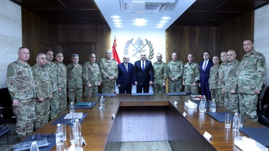 الرئيس عون من اليرزة: إذا تعرّض الجيش للاهتزاز فالوطن بأسره سيتعرّض للخطر وسأقف سدّاً منيعاً عند التعرّض لهذه المؤسسة العسكرية ومن هو على رأسها