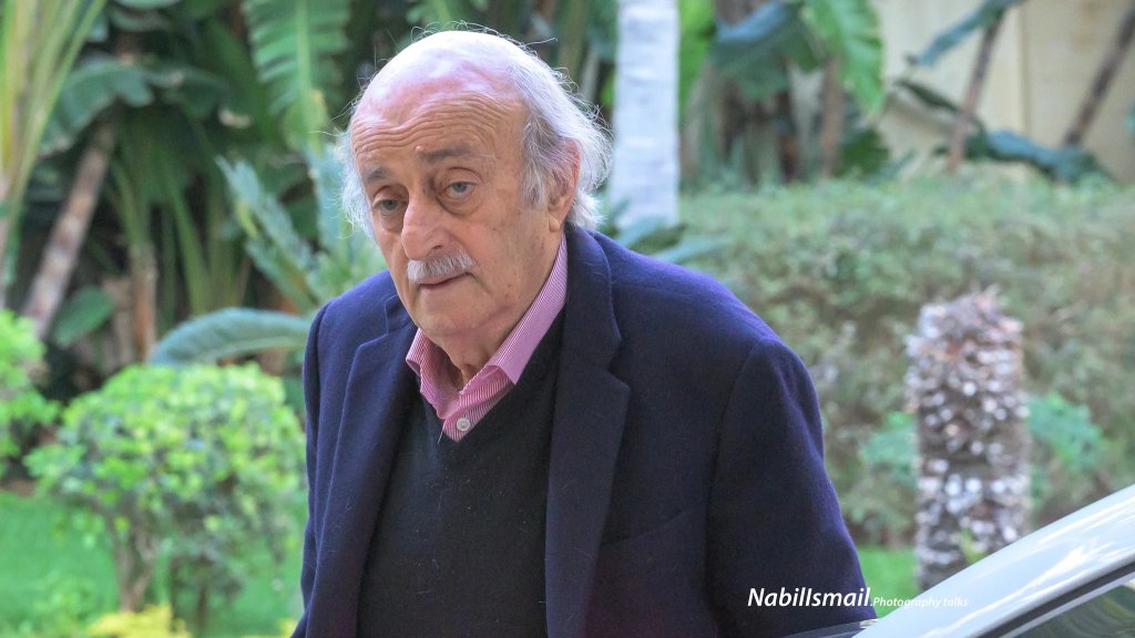 جنبلاط يتبلغ من تركيا موافقتها على تقديم بيوت جاهزة لايواء النازحين