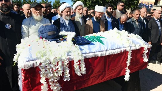 بالصور والفيديو/ الجنوب يودع زهرته...الزميلة آمال خليل إلى مثواها الأخير