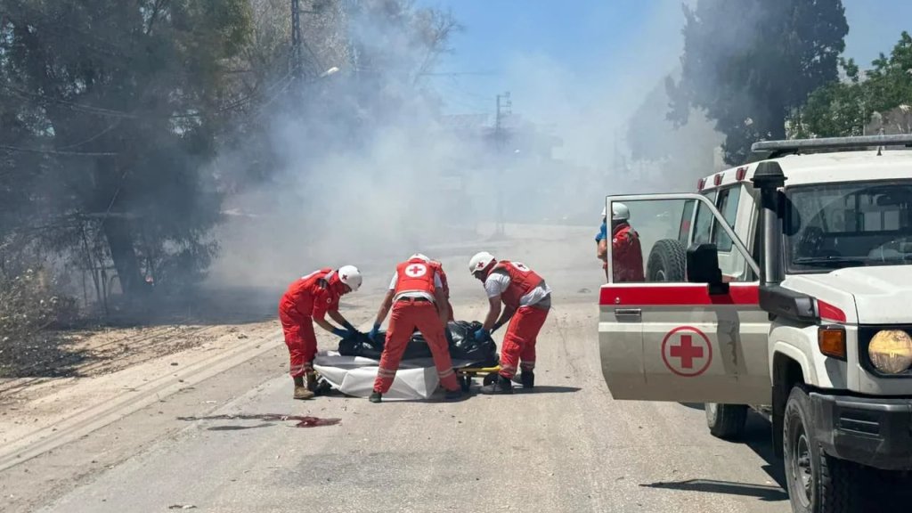 الجيش اللبناني: في سياق استمرار الاعتداءات الإسرائيلية الوحشية على لبنان، عسكري شهيد نتيجة استهدافه بغارة أثناء تنقله على طريق النبطية
