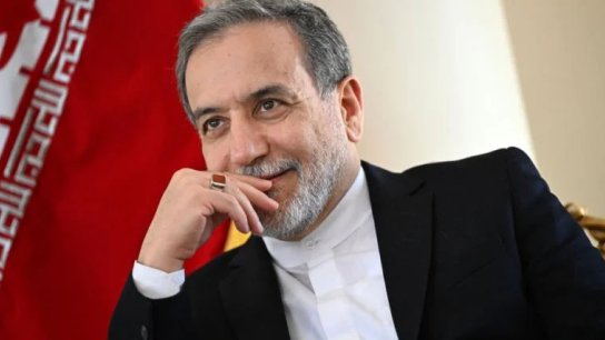وزير الخارجية الإيراني: إنهاء الحرب في لبنان جزء لا يتجزأ من إنهاء الحرب في إيران ويشمل انسحاب إسرائيل من الأراضي اللبنانية