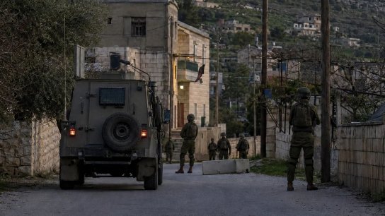 فرضت طوقاً أمنياً... دورية إسرائيلية تتوغل في حلتا&ndash;كفرشوبا وتحتجز عضواً في المجلس البلدي!