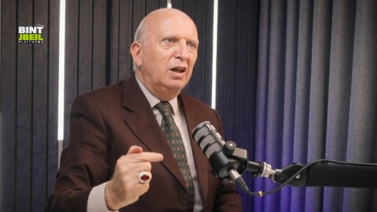 د. وسيم بزي: ترامب أرسل عرضا لإيران مفاده اتركوني أقصف جبل الفأس والتزموا بعدم الرد وسأغادر المنطقة بعدها ورفضت إيران وتوعدت برد قاسٍ في حال الهجوم